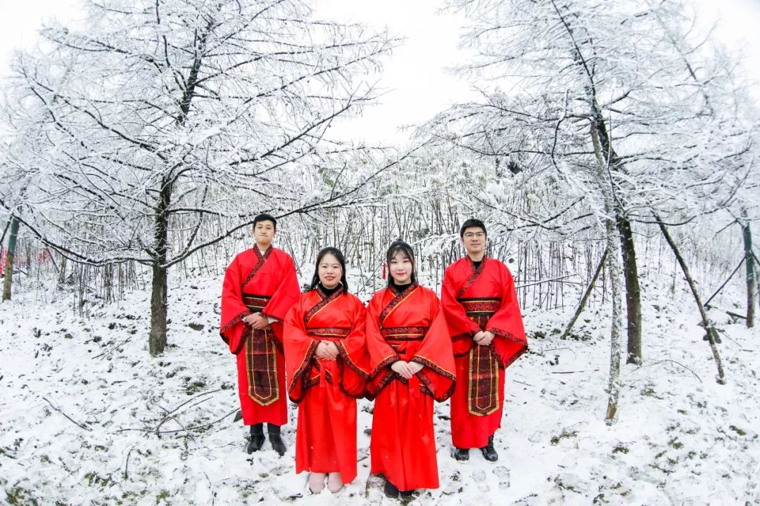 神雕山野生动物园旅游攻略_彭山仙女山旅游攻略_海坨山旅游攻略