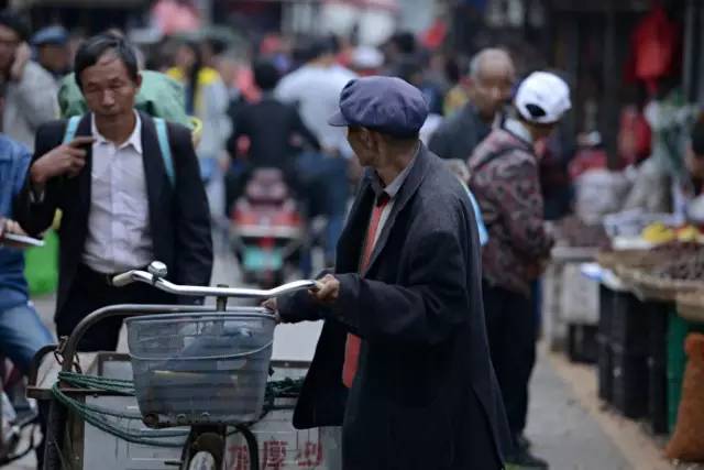 昆明哪里好玩的景点_昆明哪些景点好玩_大理好玩还是昆明好玩