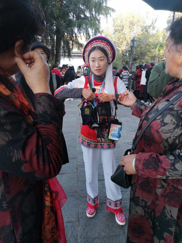 云南导游骂游客_三亚游客骂导游事件_昆明西双版纳旅游攻略