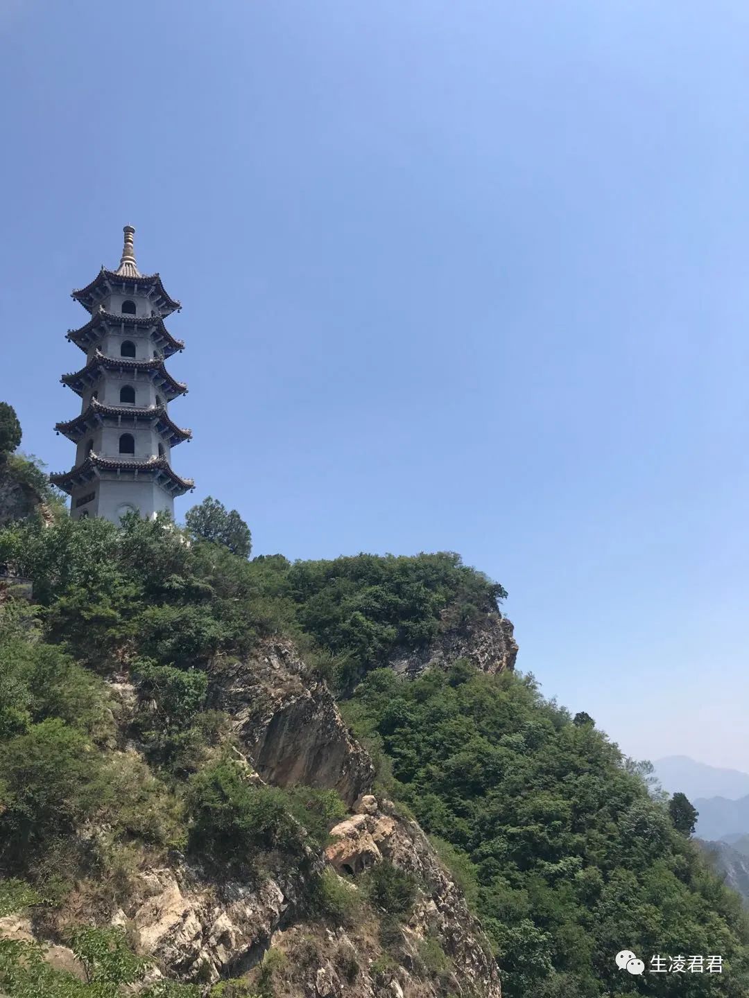 圣莲山旅游攻略_圣莲山登山步道_圣莲山景区门票