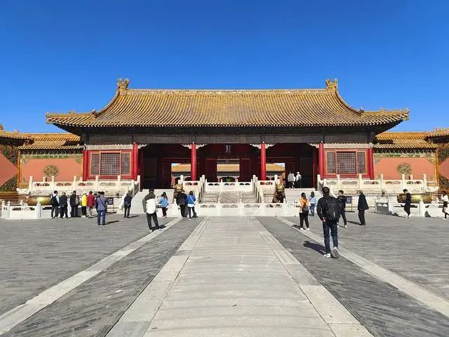 国内知名旅游景区_国内著名旅游景点_旅游景点国内前十名