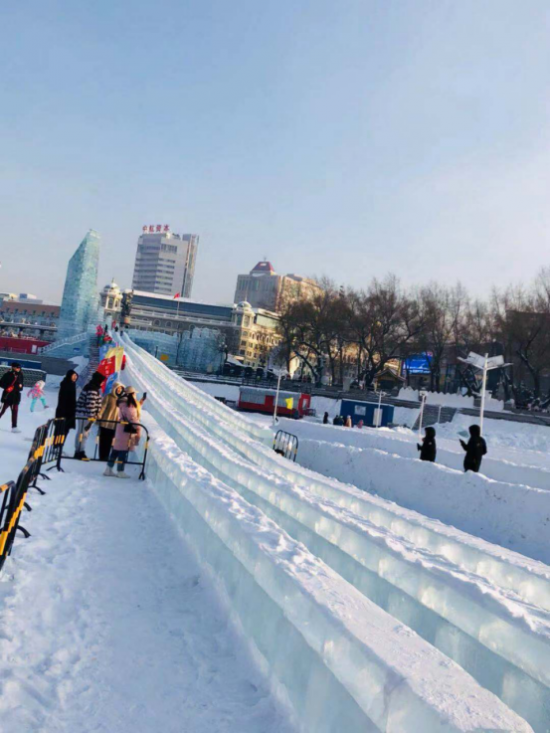 哈尔滨冬天攻略_哈尔滨冬天好玩的地方_哈尔滨的冬天有什么好玩的