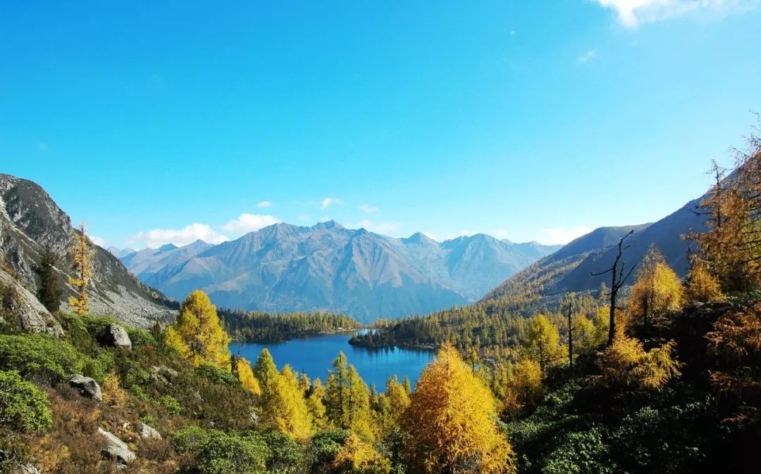 十月出国去哪里旅游好_十月出国旅游最佳地点_十月出国去哪里旅游最好