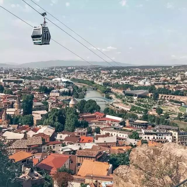 五月国内旅游好去处_五月国外旅游好去处_五月去哪个国家旅游好