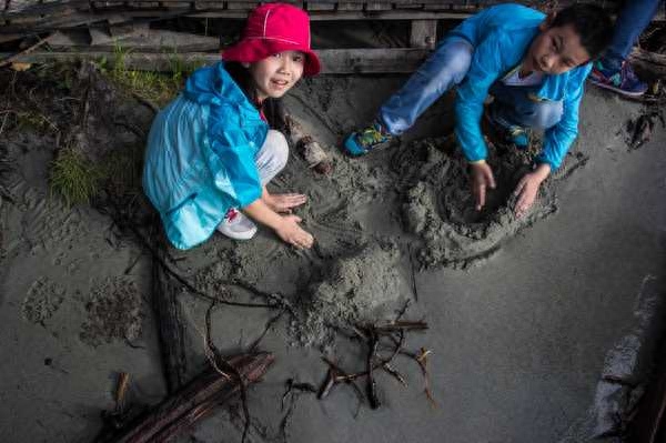 乌鲁木齐游玩路线_从乌鲁木齐去博斯腾湖旅游攻略_乌鲁木齐旅游路线推荐