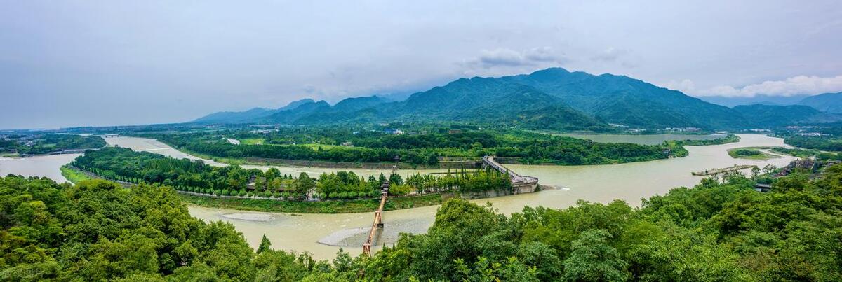 老年人国内旅游_中国老年旅游_老年旅游国内人数统计