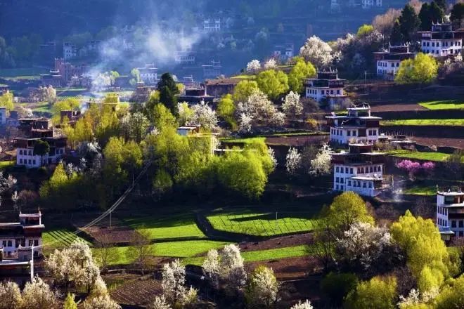 丹巴藏寨旅游攻略_甲居藏寨旅游攻略_四川丹巴藏寨