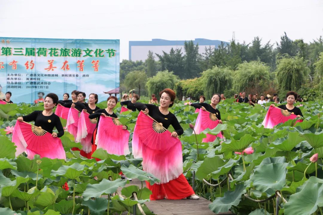 安徽家朋油菜花攻略_家朋旅游攻略_邬立朋家人的关系