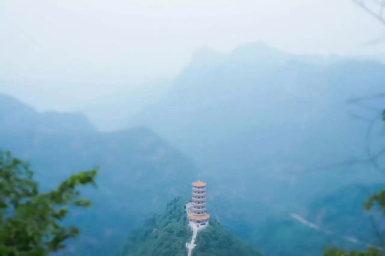 宜昌朝天吼漂流需要带雨衣吗_宜昌朝天吼漂流旅游攻略_宜昌市区到朝天吼漂流路线