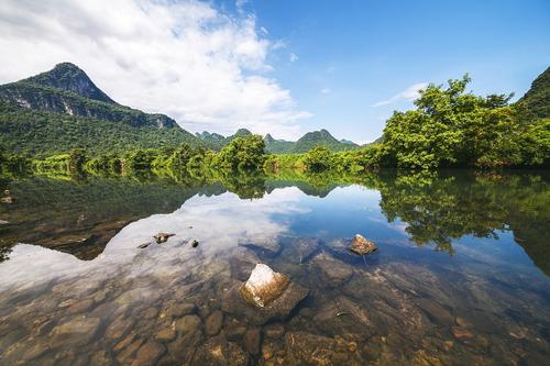 暑假出国去哪里旅游最好_桂林出国旅游_澳大利亚旅游第三方出国攻略