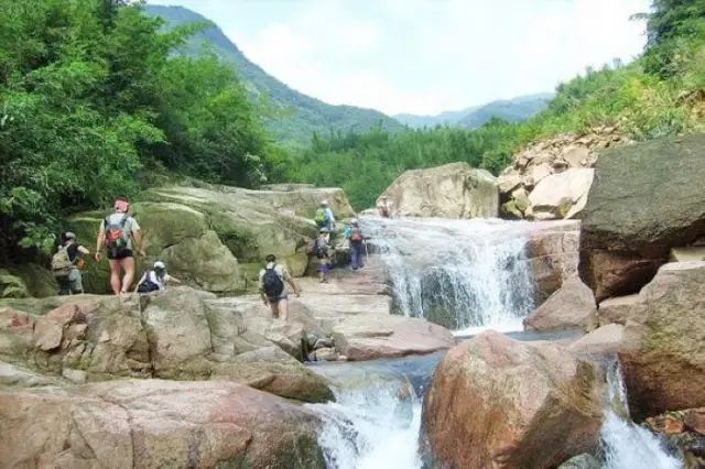 成都到蜀南竹海旅游攻略_南昌到南矶山旅游攻略_宜兴竹海旅游攻略