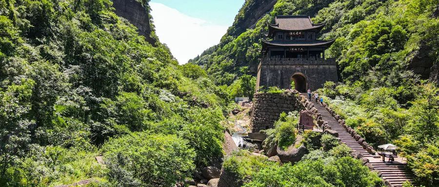 成都到属南竹海_蜀南竹海到成都直通车_成都到蜀南竹海旅游攻略