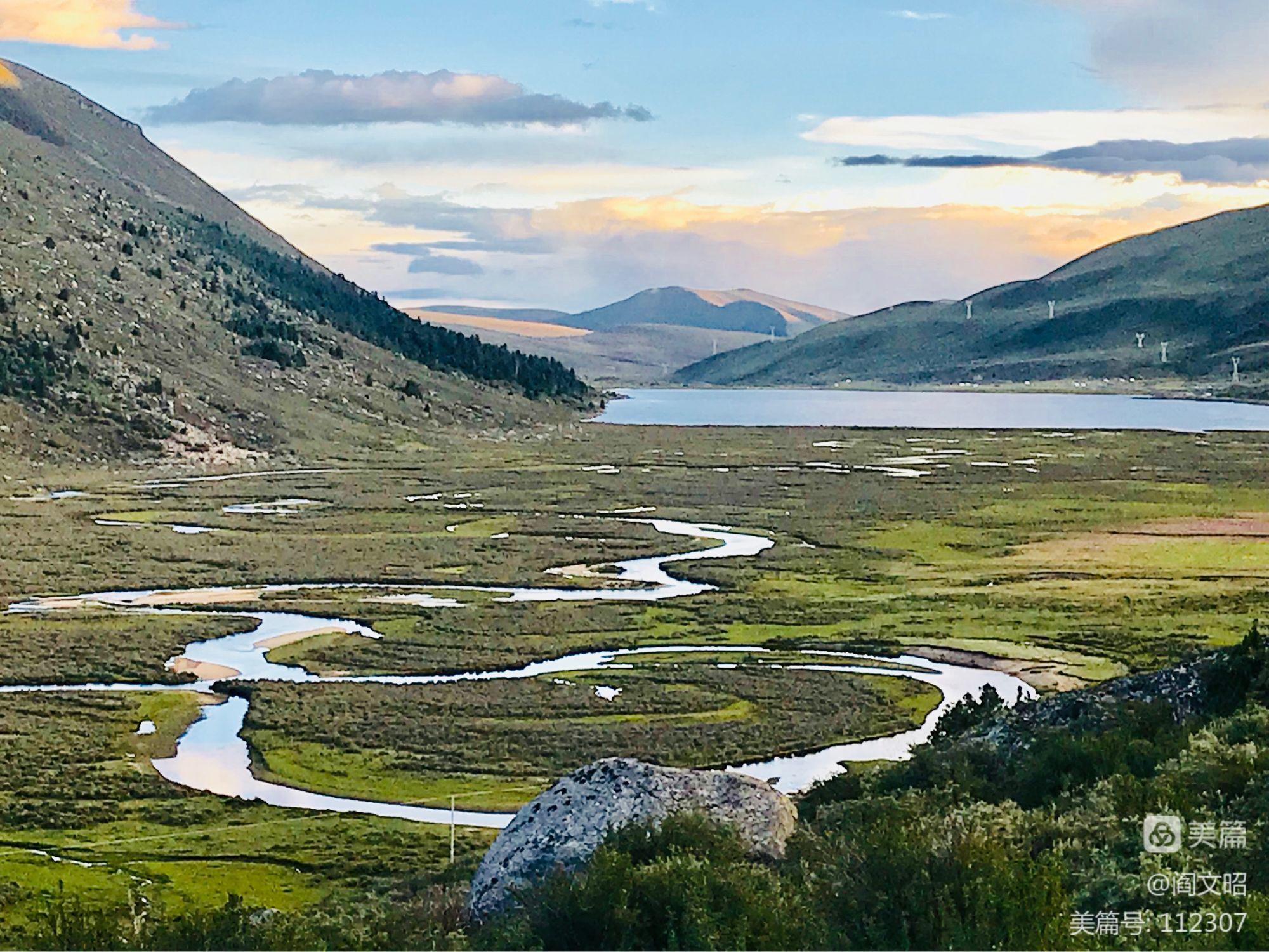 新疆好玩的景点_好玩景点新疆图片_新疆旅游好玩的地方