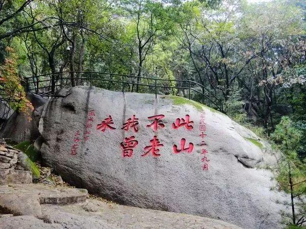 大连到丹东凤凰山旅游攻略_丹东市内到青山沟旅游攻略_长沙到凤凰旅游攻略