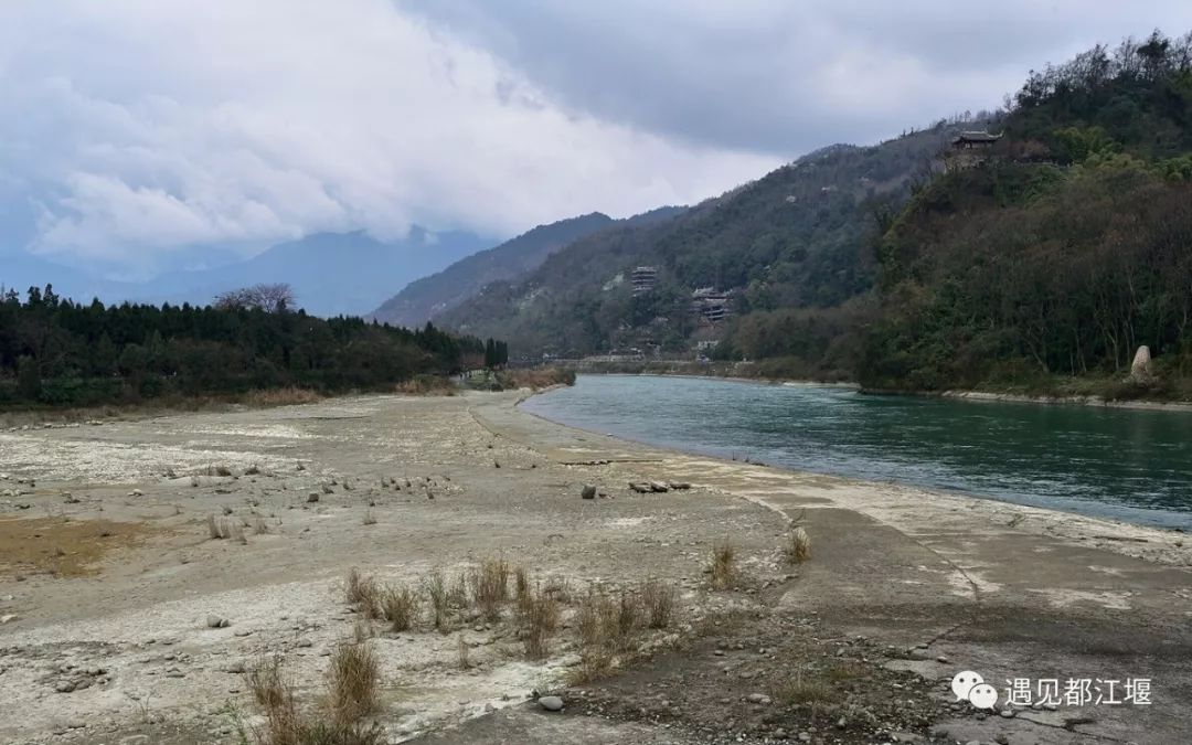 都江堰玩的地方有哪些_都江堰市区好玩的地方_都江堰好玩不好玩