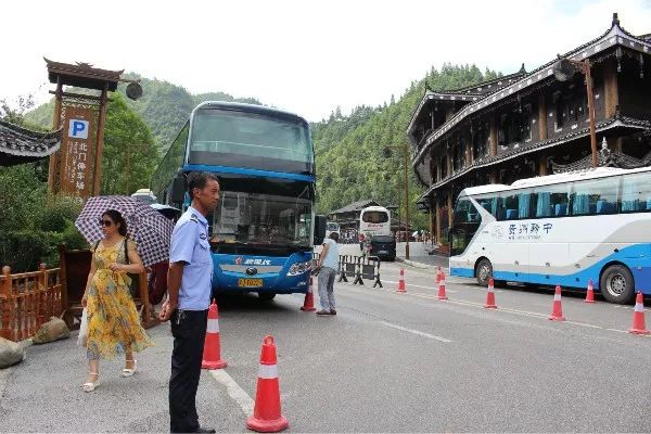 怀化到西江千户苗寨旅游攻略_怀化到西江千户苗寨怎么坐车_去西江苗寨路线