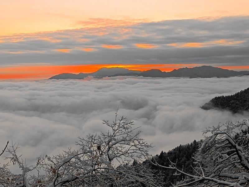 景德镇到婺源去三清山旅游攻略_眉山洪雅旅游攻略_去洪雅旅游攻略