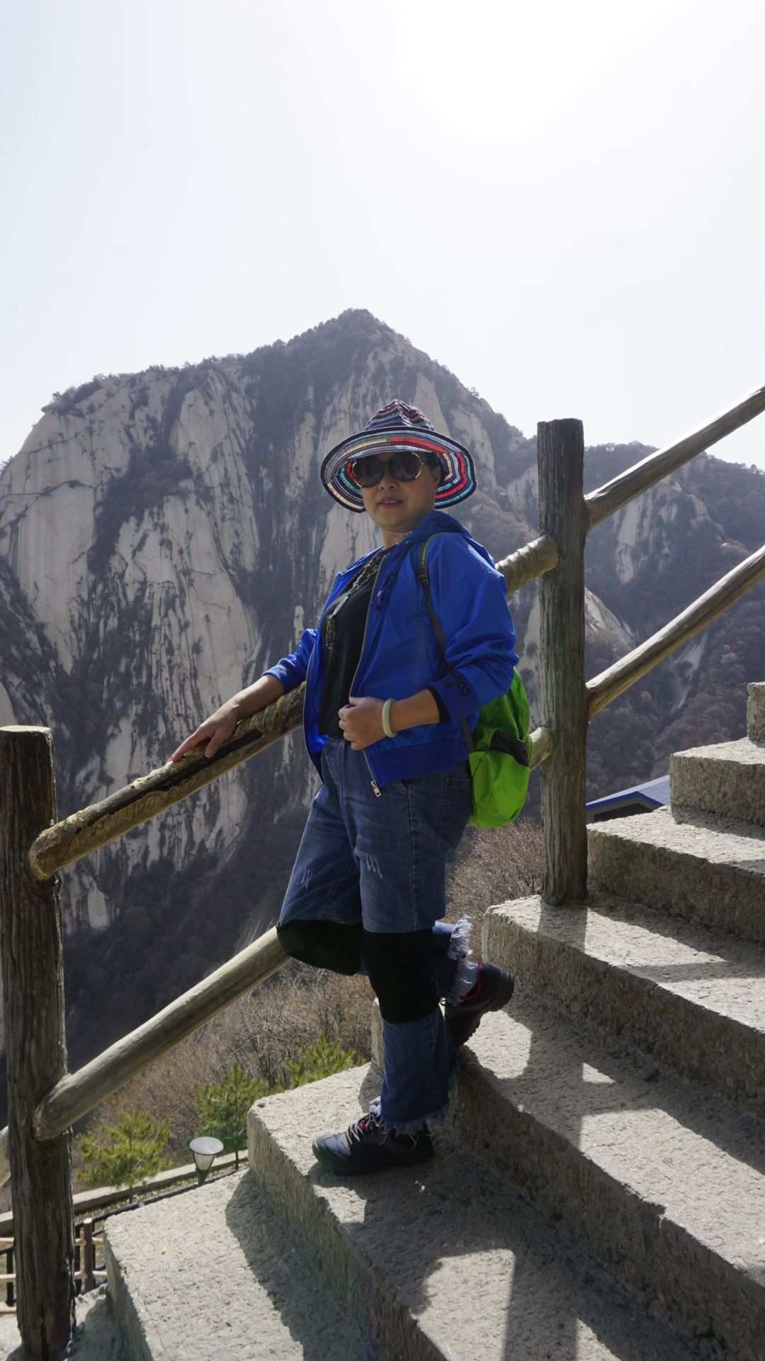 西安华山旅游攻略3天_华山西安旅游线路_2016年西安华山旅游攻略