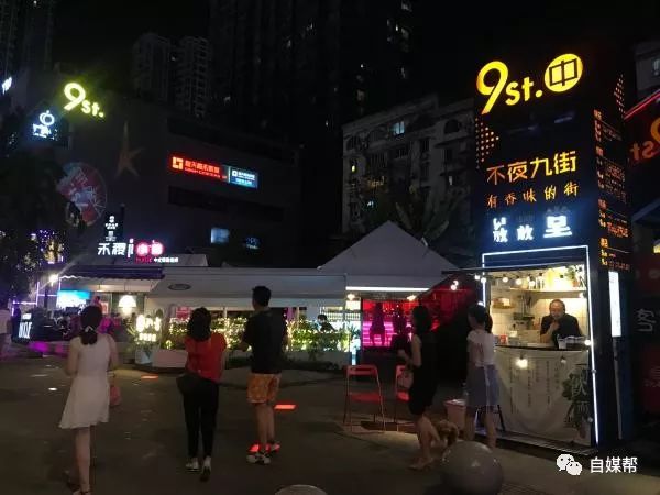 重庆解放碑好耍的地方_重庆解放碑好玩的地方_重庆景点解放碑