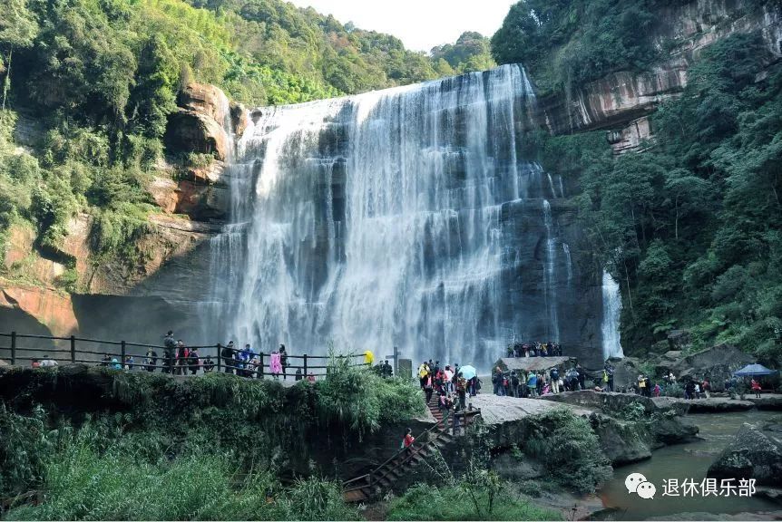 国外景点背景_国外景点东西便宜_国外景点鱼片