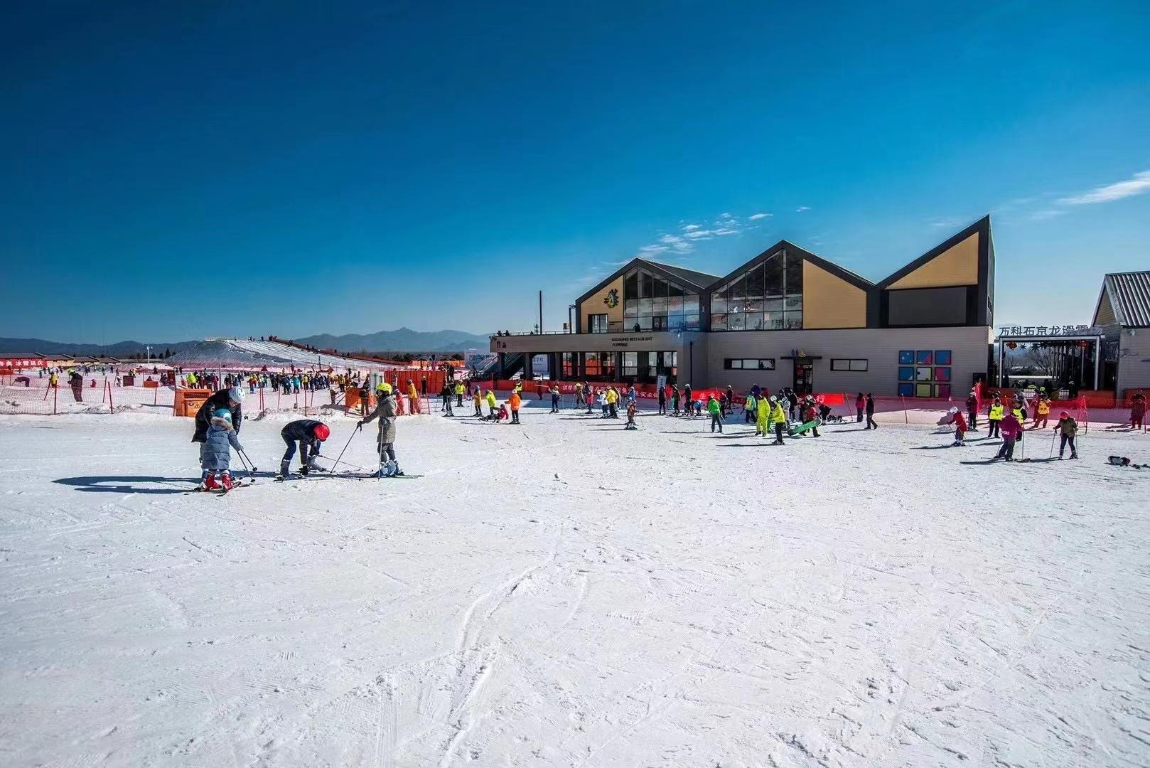 北京冬奥会各大滑雪场接待游客呈现上升态势(组图)