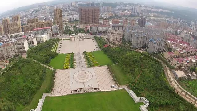 阳泉翠枫山旅游攻略_阳泉市翠枫山自然风景区_阳泉翠枫山景区图片