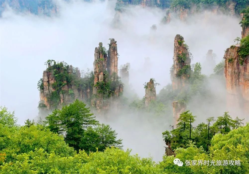 张家界旅游景点凤凰古城_张家界凤凰古城旅游攻略小吃_张家界凤凰古城具体位置