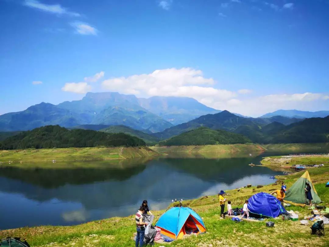 成都自驾贵阳旅游攻略_峨眉乐山大佛旅游攻略_成都自驾峨眉山旅游攻略