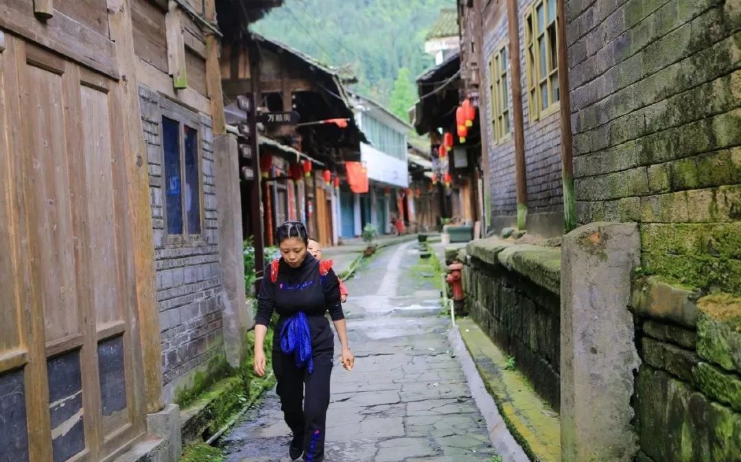 成都自驾峨眉山旅游攻略_峨眉乐山大佛旅游攻略_成都自驾贵阳旅游攻略