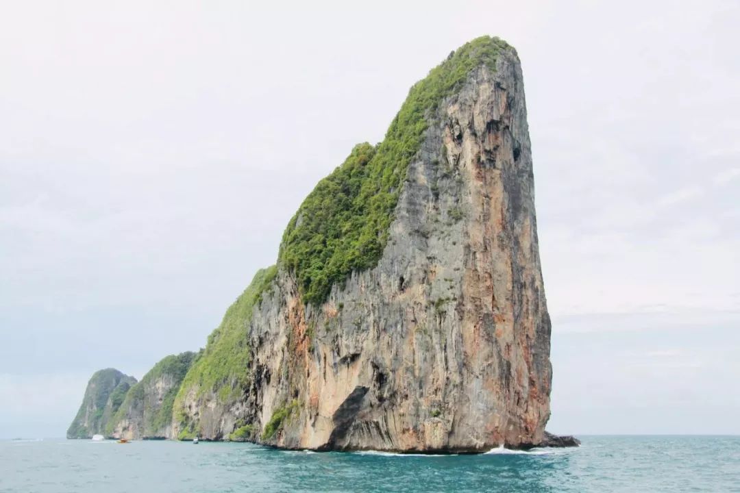 暑假想带父母出国游去哪里玩好_带父母出国旅游去哪里_带父母出国旅游该注意哪些事项