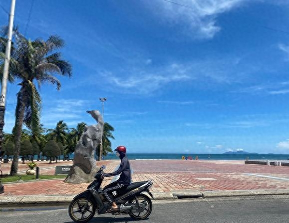 国外海滩旅游胜地_海滩国外旅游路线_国外海滩旅游