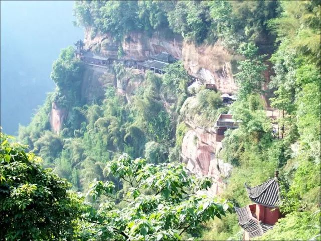 四川旅游景点蜀南竹海_四川蜀南竹海旅游攻略_川南竹海景点