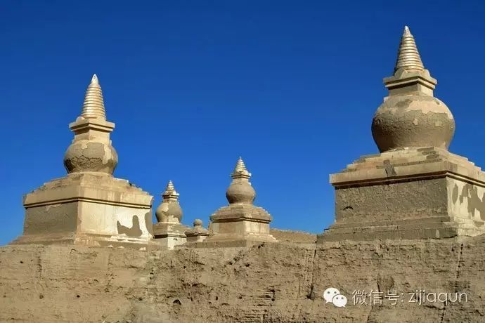 吉林长白山旅游攻略_巴丹吉林沙漠旅游攻略_阿拉善盟沙漠旅游攻略