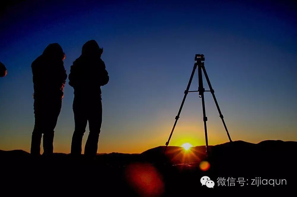 吉林长白山旅游攻略_阿拉善盟沙漠旅游攻略_巴丹吉林沙漠旅游攻略