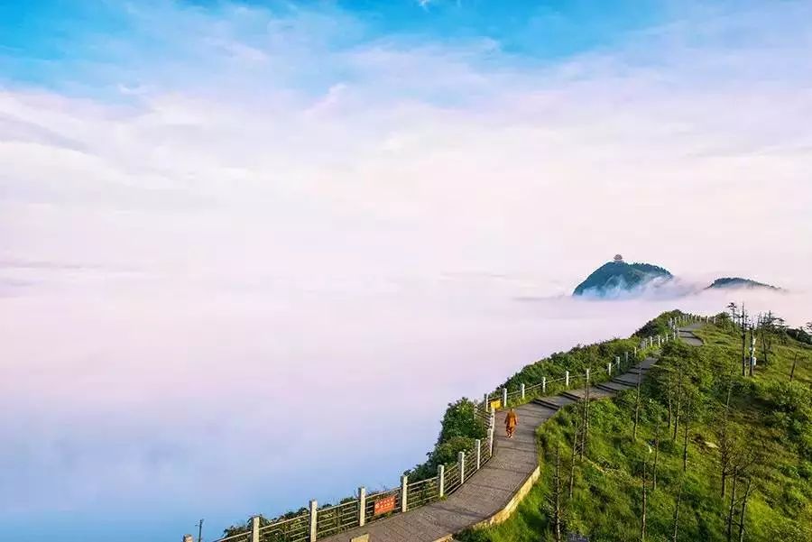 峨眉山旅游详细攻略_峨眉山旅游攻略一日游自驾_峨眉山旅游2016攻略