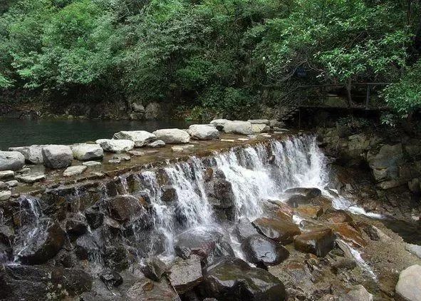 广东白云旅游_白云源旅游攻略_白云旅游区