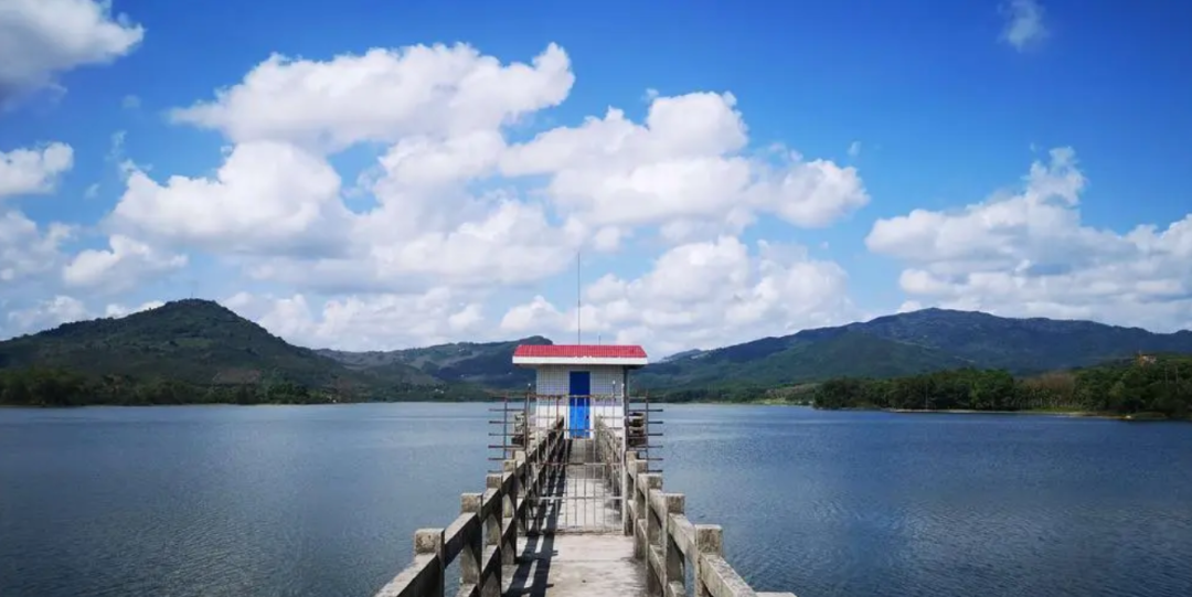 海南景区旅游攻略_海南五指山旅游攻略_五指石风景区旅游攻略