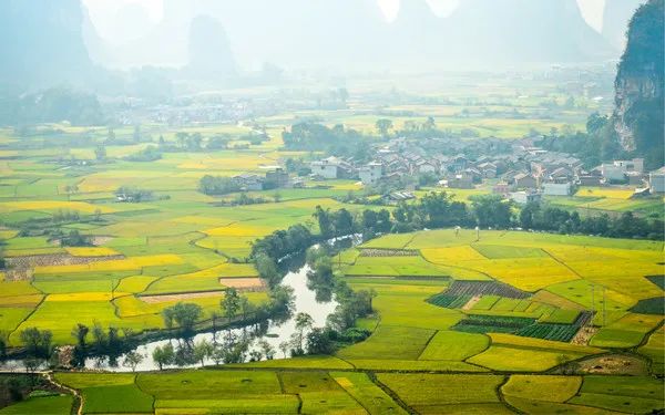 春天国内旅游_春内珠宝论坛_天国旅游是什么歌词