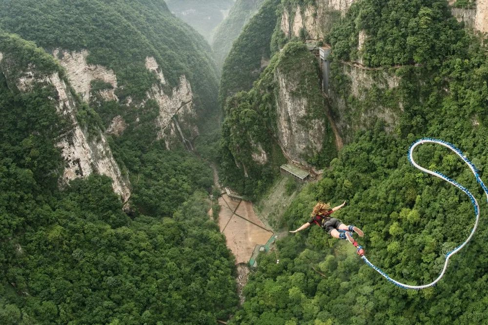 张家界大峡谷游玩攻略_峡谷游玩张家界攻略大全_峡谷游玩张家界攻略大全图解