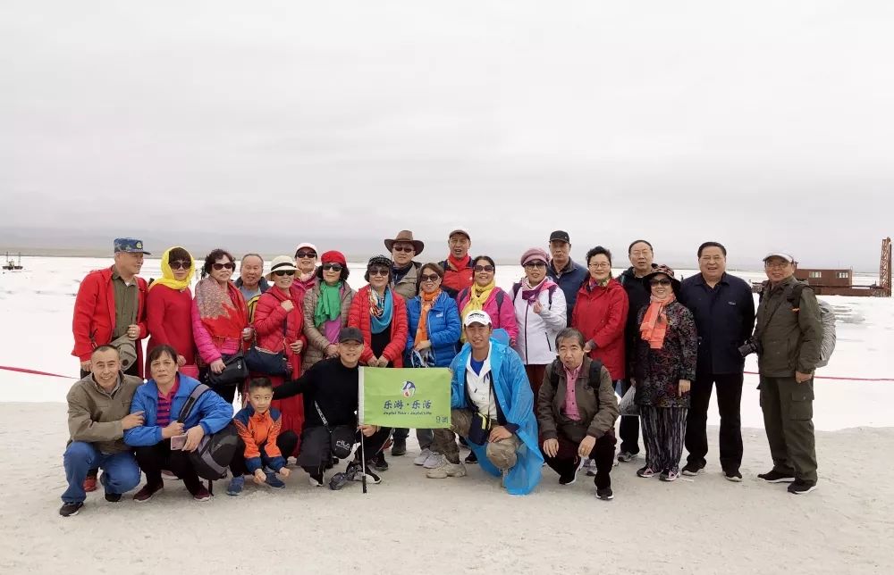 老人出国有年龄限制吗_老年人出国旅游的好处_老年人出国旅游趋势