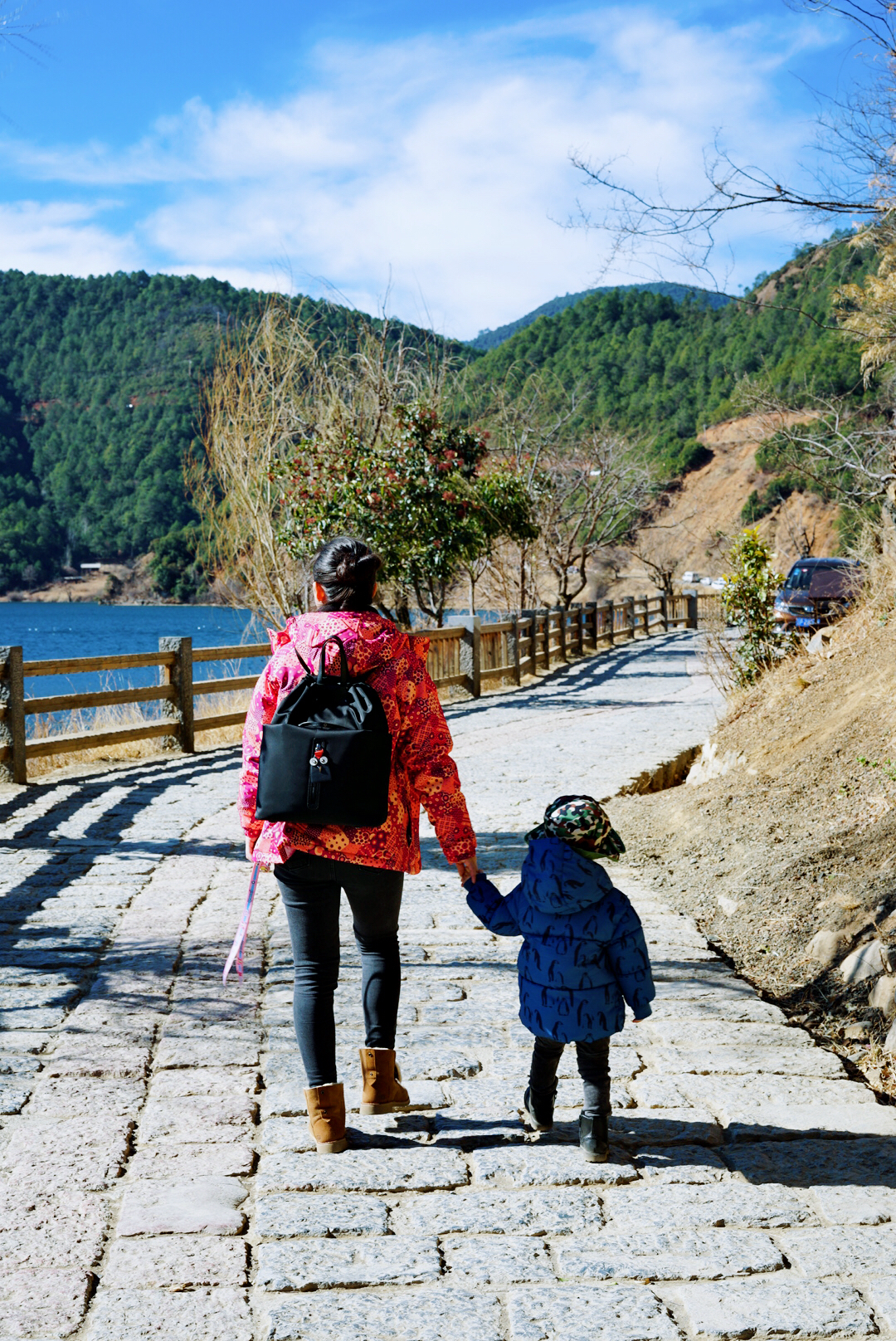 暑假去哪里旅游好玩国外_暑假去四川哪里旅游好_暑假去哪里旅游好国外