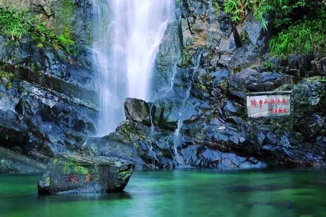 肇庆九龙湖旅游攻略_肇庆九龙湖风景区门票价格_肇庆九龙湖门票多少钱