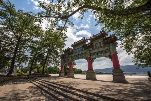 肇庆九龙湖门票多少钱_肇庆九龙湖旅游攻略_肇庆九龙湖风景区门票价格