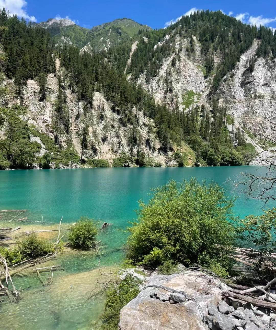 九寨黄龙经典旅游攻略_黄龙九寨在哪里_黄龙九寨沟旅游攻略