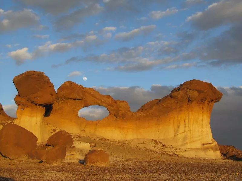 11月出国去哪里旅游好_出国旅游用什么地图_吴哥旅游用谷歌地图