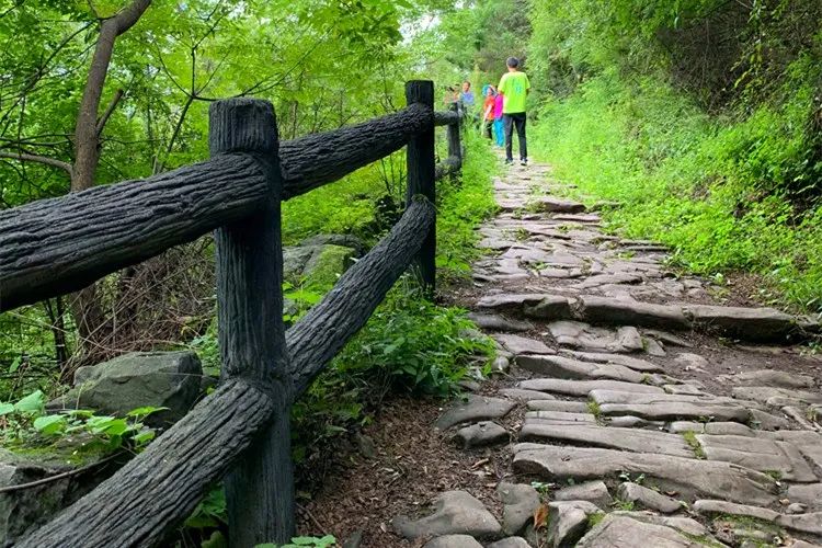 自驾游河南郭亮村旅游攻略_河南辉县郭亮村旅游攻略_河南省郭亮村旅游