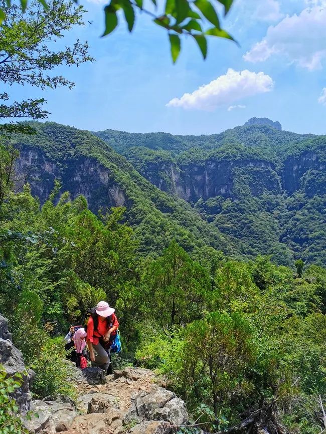 自驾游河南郭亮村旅游攻略_河南省郭亮村旅游_河南辉县郭亮村旅游攻略