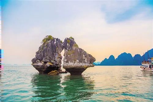 龙湾游玩攻略_越南下龙湾旅游攻略_龙湾景点