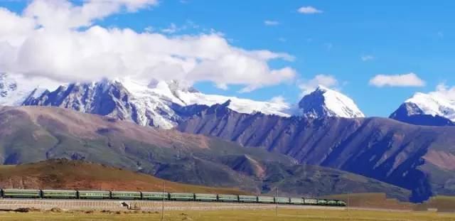 贡嘎山旅游攻略徒步_贡嘎雪山旅游攻略_九皇山徒步一日游攻略