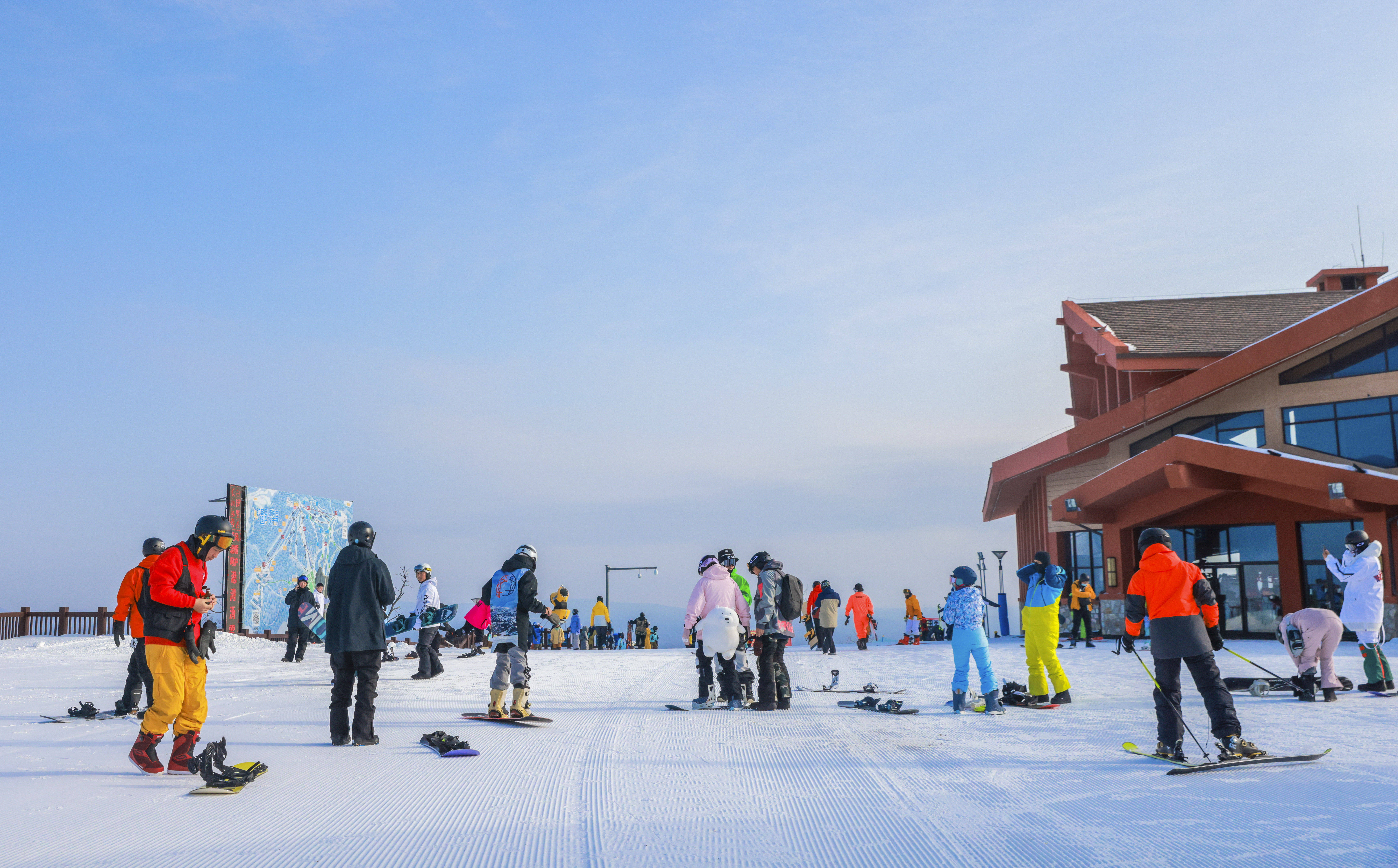 冬天长白山旅游攻略_长白山冬季旅游攻略_冬季长白山开放吗